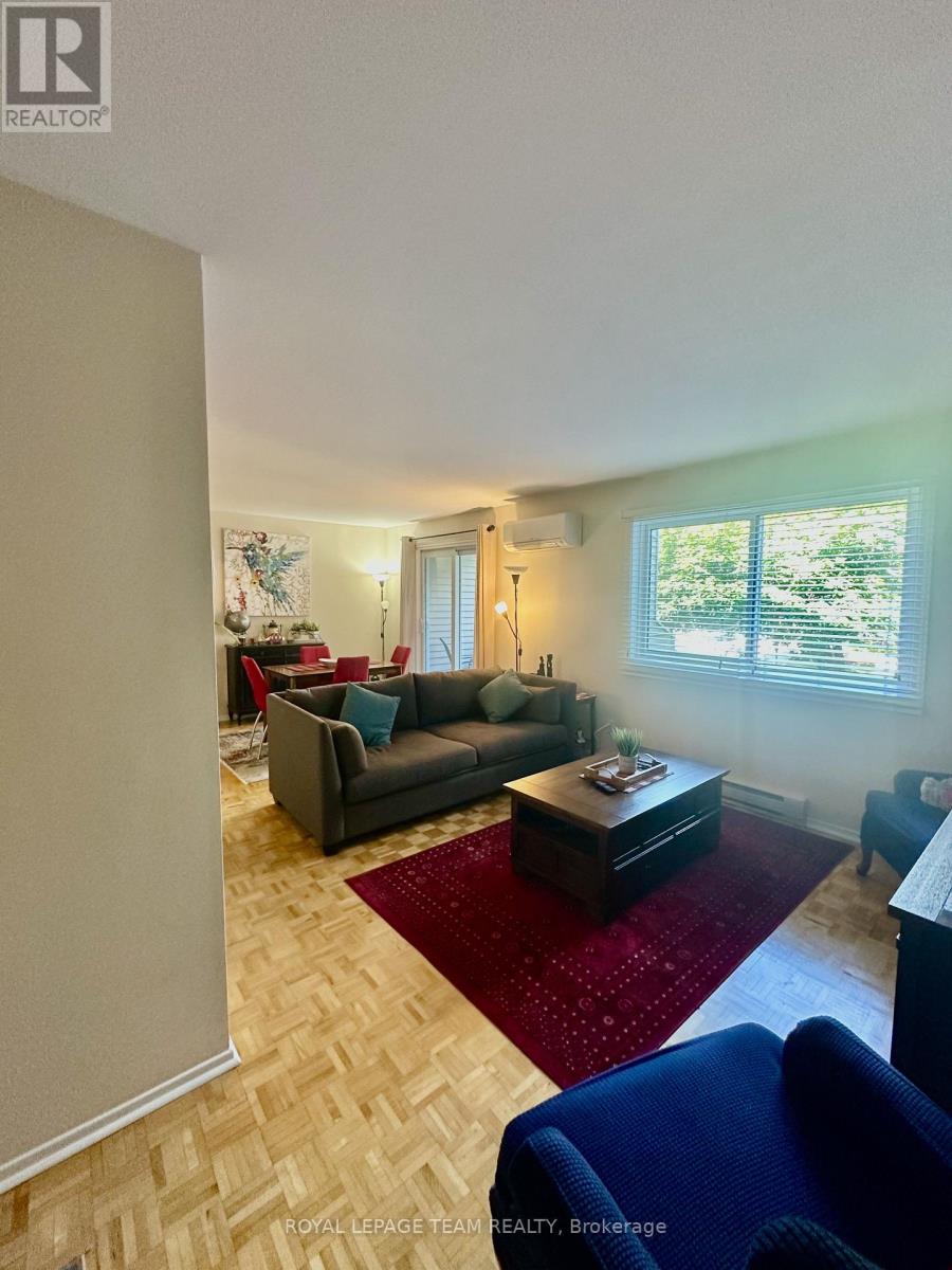 200 - 260 Brittany Drive, Ottawa, Ontario  K1K 4M2 - Photo 5 - X12475328