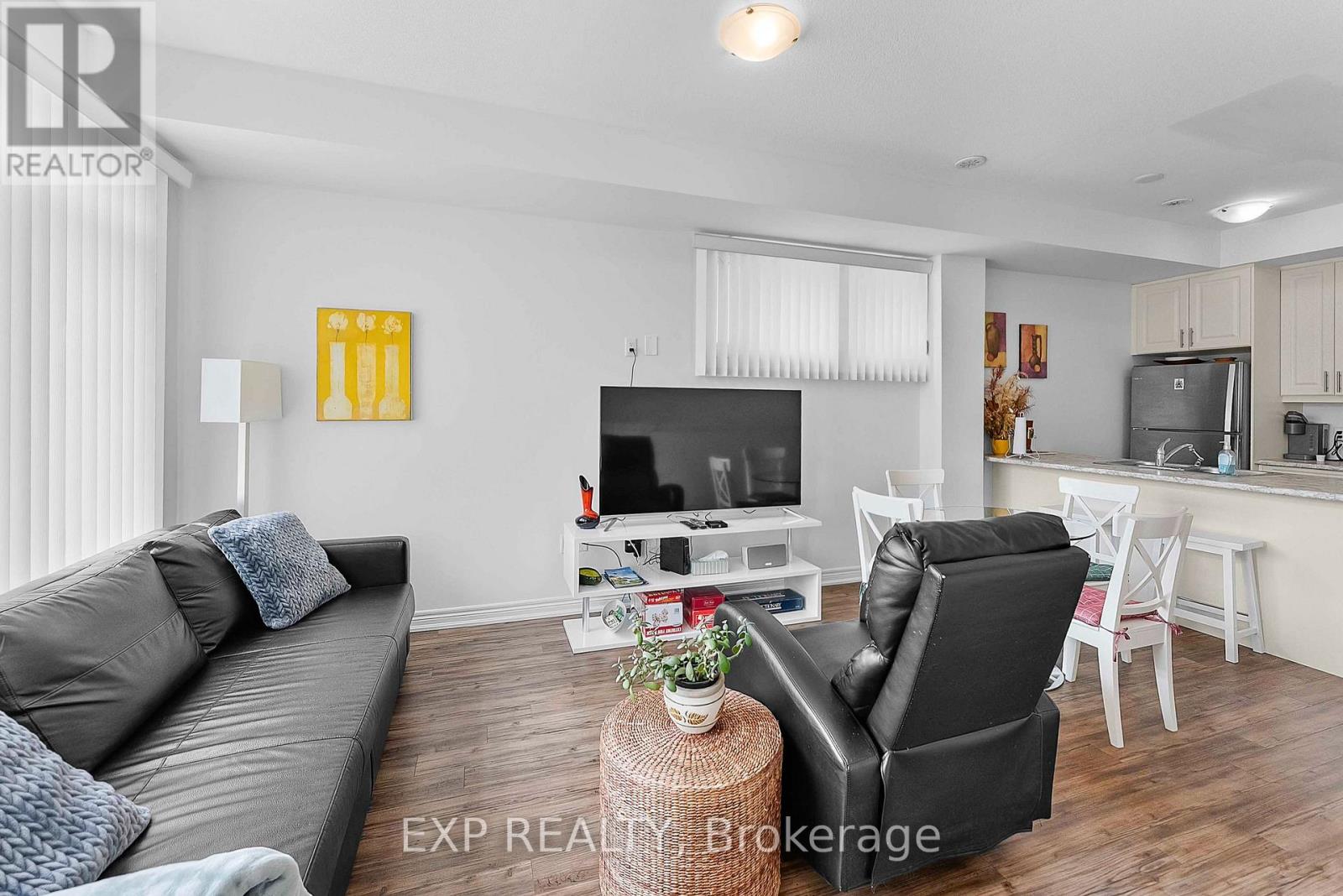 #18 - 5014 Serena Drive, Lincoln (Beamsville), Ontario  L3J 0T2 - Photo 10 - X12475335