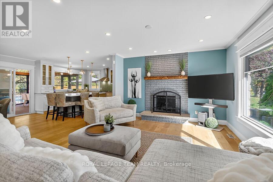 5664 South Island Park Drive, Ottawa, Ontario  K4M 1J3 - Photo 6 - X12468955