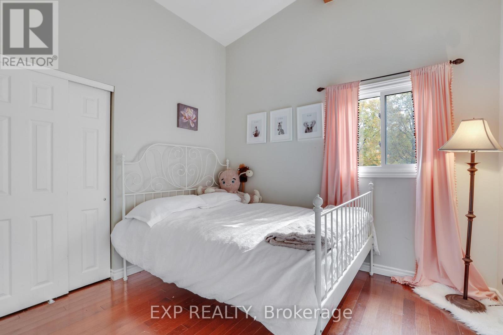 136 Resthaven Avenue, Ottawa, Ontario  K0A 3M0 - Photo 21 - X12475244