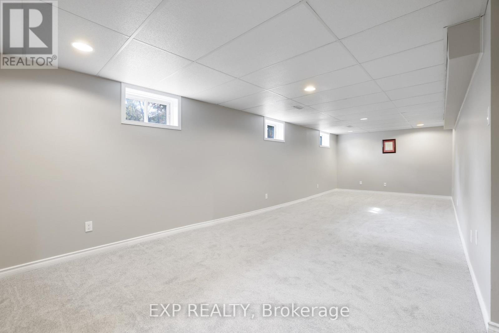 136 Resthaven Avenue, Ottawa, Ontario  K0A 3M0 - Photo 24 - X12475244