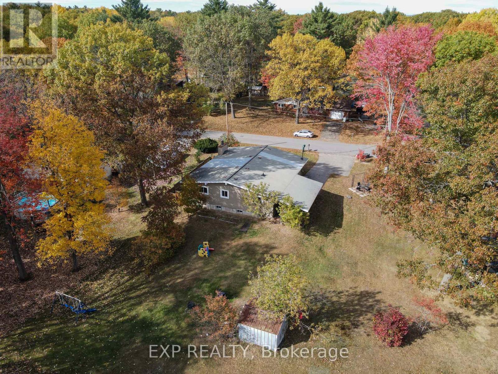 136 Resthaven Avenue, Ottawa, Ontario  K0A 3M0 - Photo 30 - X12475244