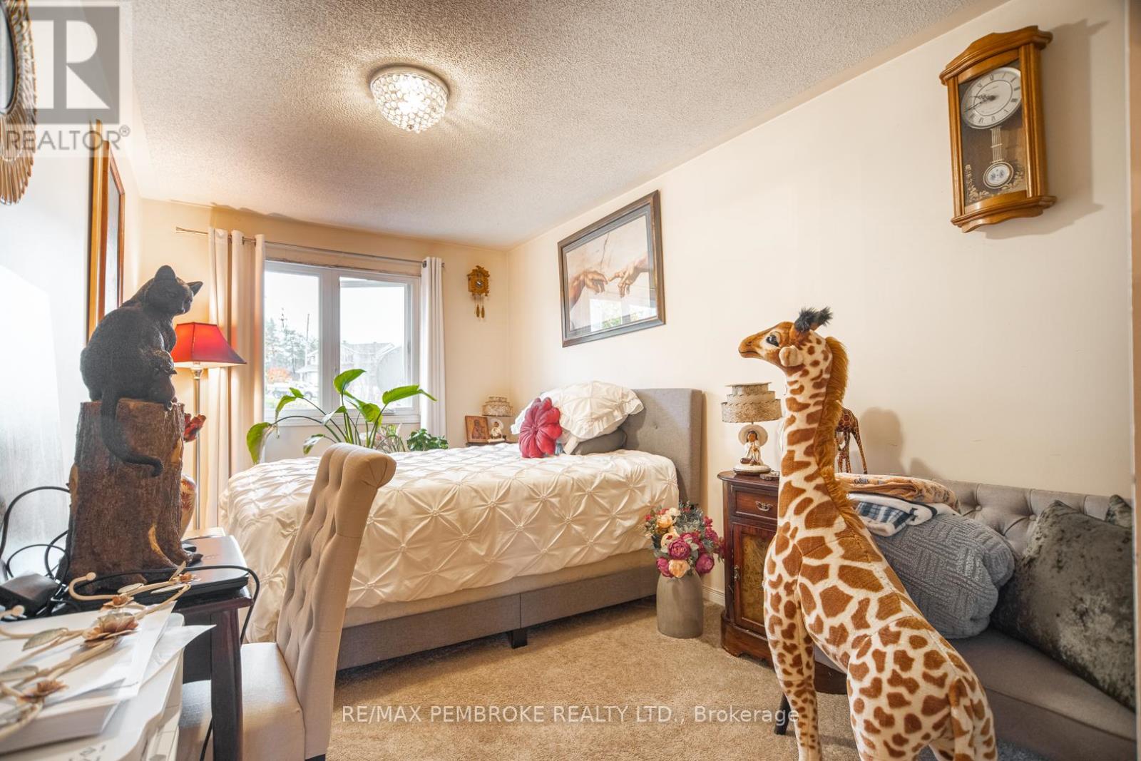 33 Vermont Meadows, Petawawa, Ontario  K8H 3N4 - Photo 22 - X12475323