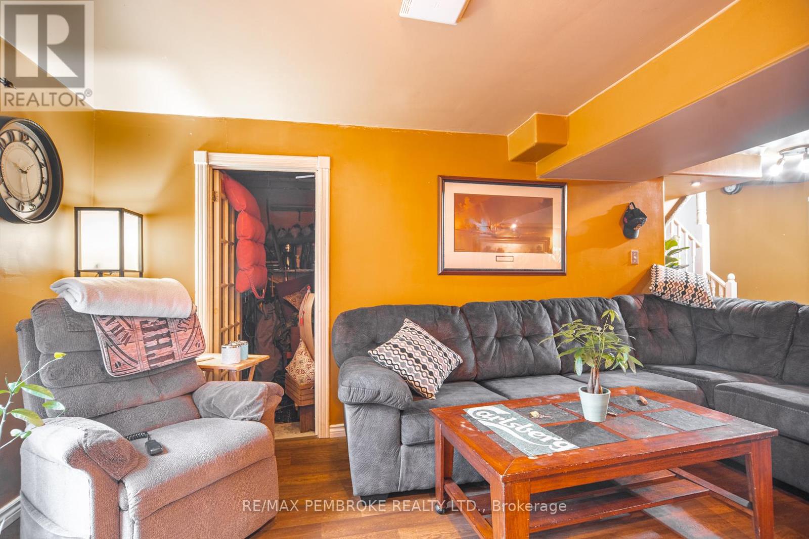 33 Vermont Meadows, Petawawa, Ontario  K8H 3N4 - Photo 28 - X12475323