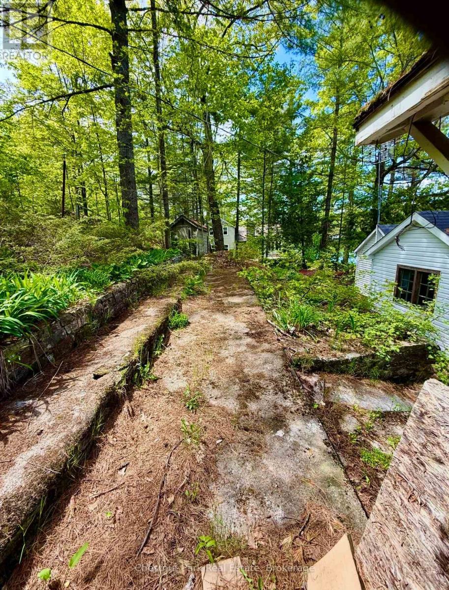 1042 3100 Road, Gravenhurst, Ontario  P1P 1R2 - Photo 14 - X12184777