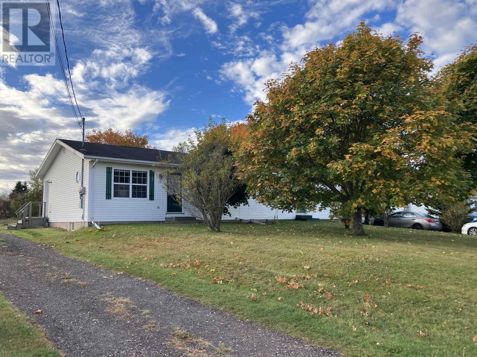 16-18 Kingston Road, North River, Prince Edward Island  C0A 1H0 - Photo 2 - 202526321