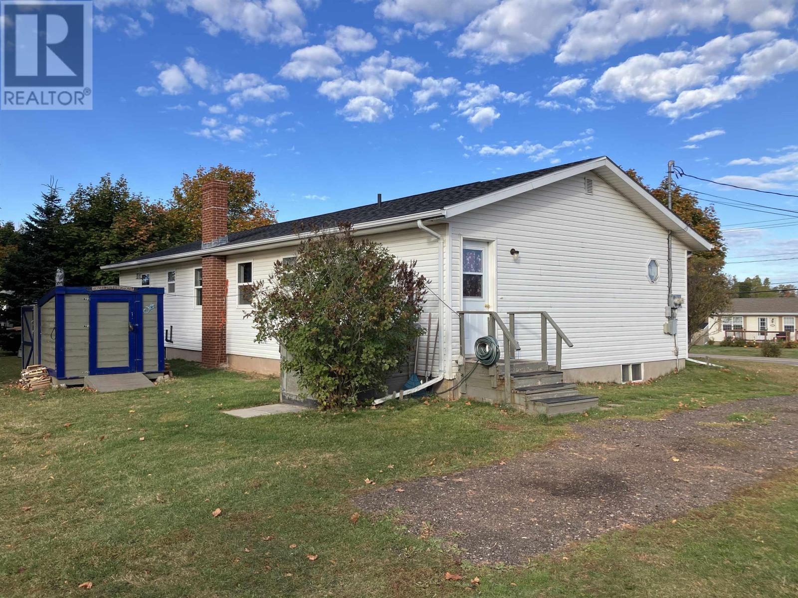 16-18 Kingston Road, North River, Prince Edward Island  C0A 1H0 - Photo 4 - 202526321