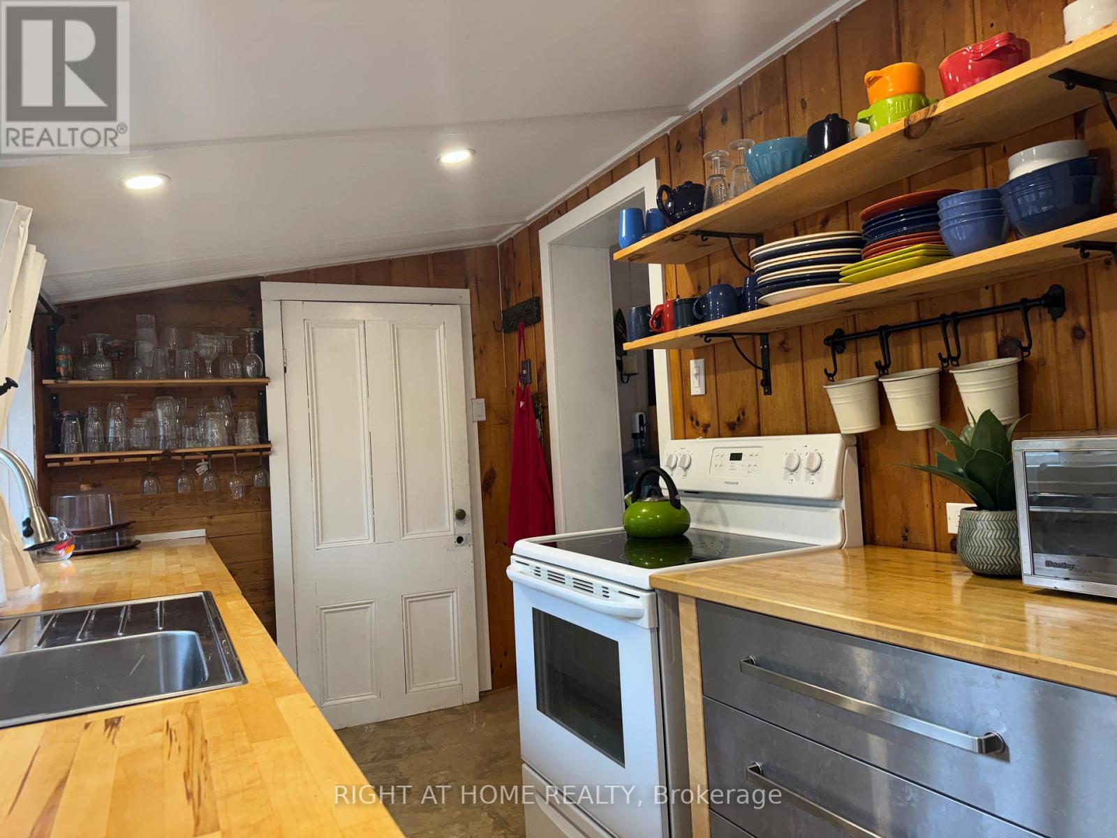 549 Red Rock Rd Road, Killaloe, Ontario  K0J 2A0 - Photo 12 - X12475142