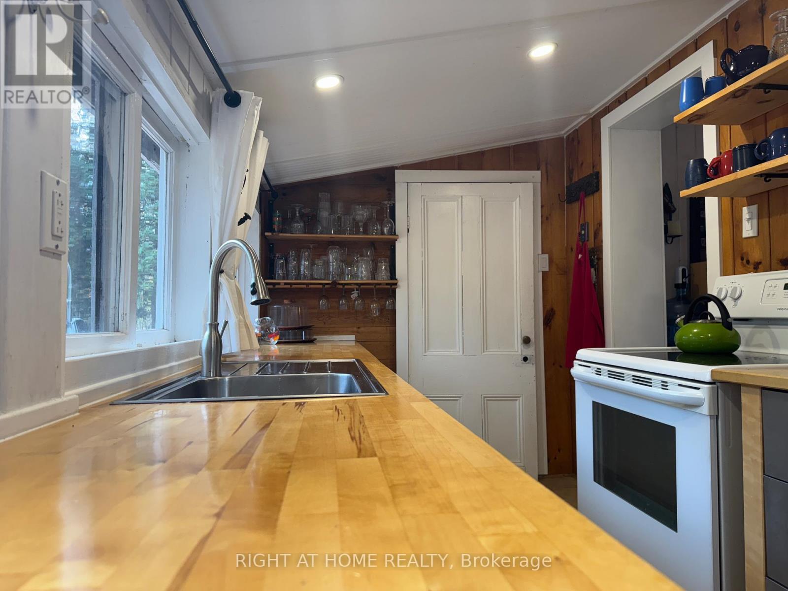 549 Red Rock Rd Road, Killaloe, Ontario  K0J 2A0 - Photo 11 - X12475142