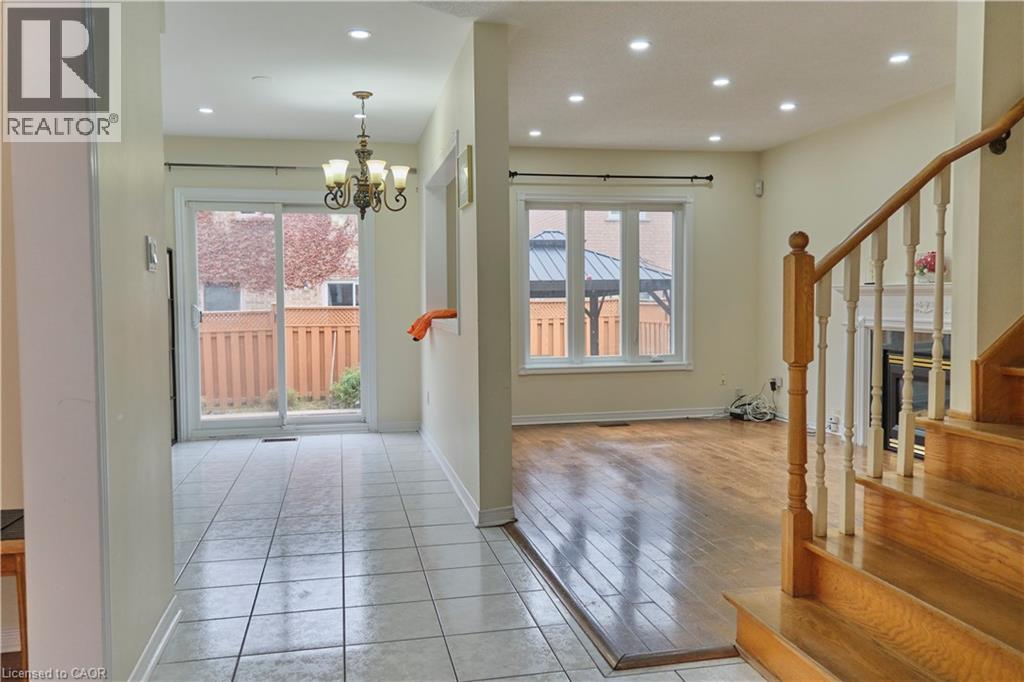12 Pacific Wind Crescent Unit# Upper, Brampton, Ontario  L6R 1Z9 - Photo 6 - 40781130