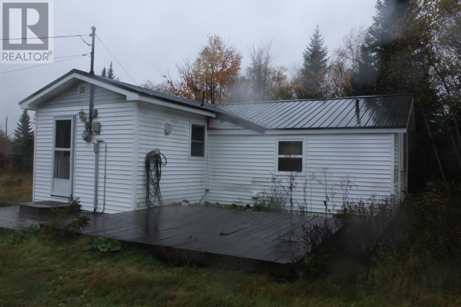 83 Pleasant Valley Road, Pleasant Valley, Nova Scotia  B0N 2M0 - Photo 3 - 202526320