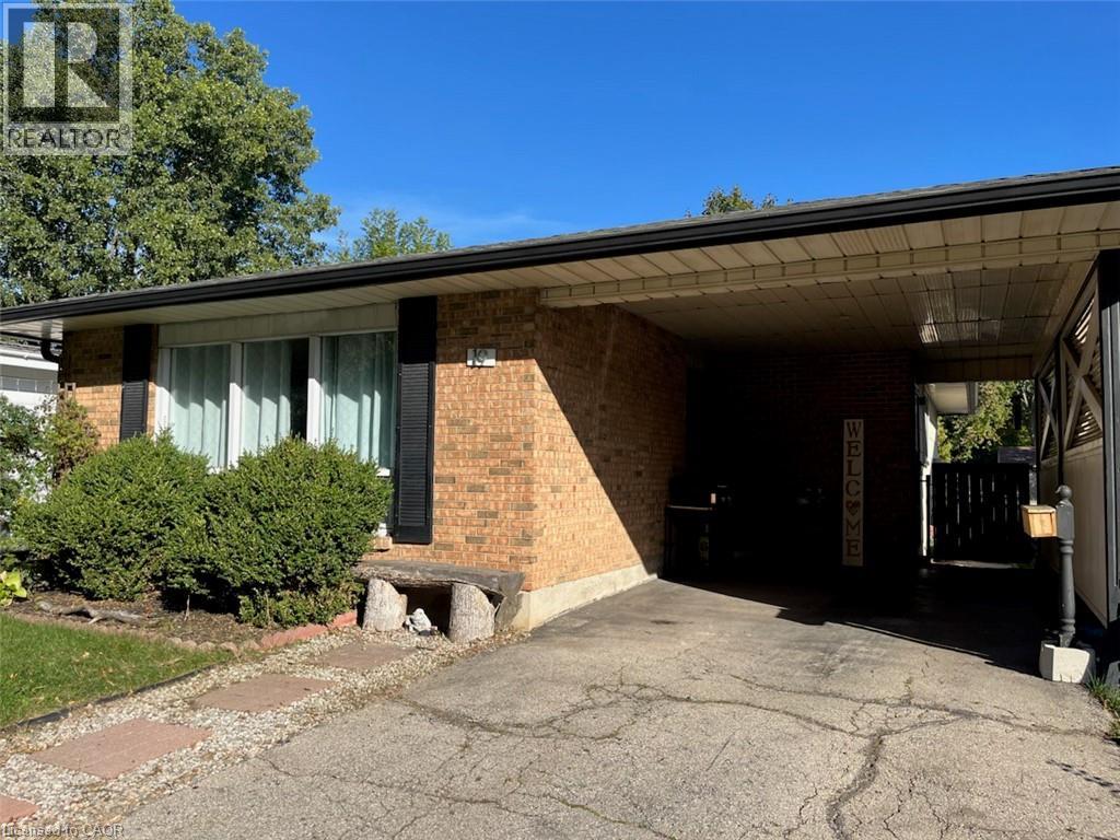 19 Greendale Crescent, Kitchener, Ontario  N2A 2R5 - Photo 1 - 40781254