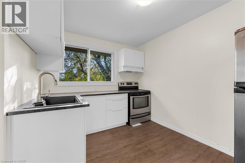 62 Bond Street, Kitchener, Ontario  N2H 4S5 - Photo 33 - 40781097