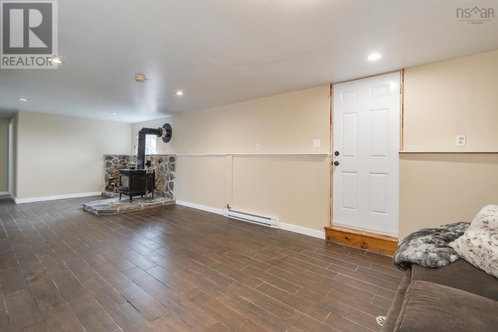 16 Ridgeview Street, Milford, Nova Scotia  B0N 1Y0 - Photo 33 - 202520926