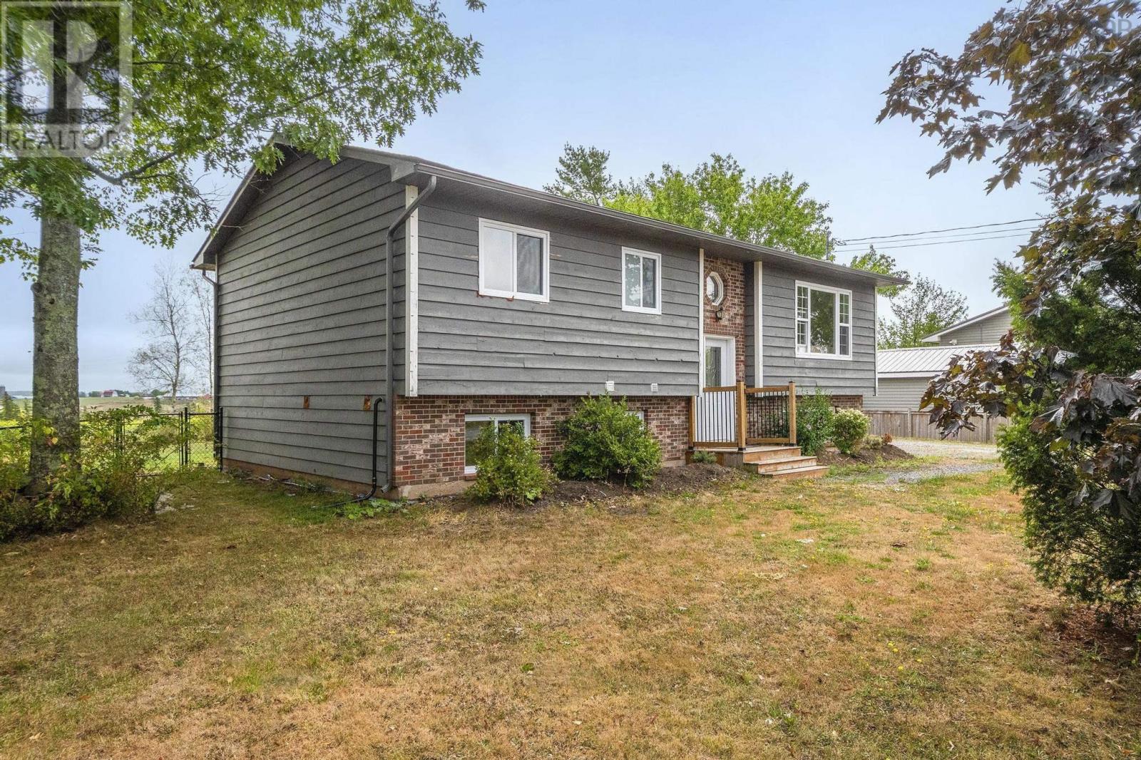 16 Ridgeview Street, Milford, Nova Scotia  B0N 1Y0 - Photo 3 - 202520926