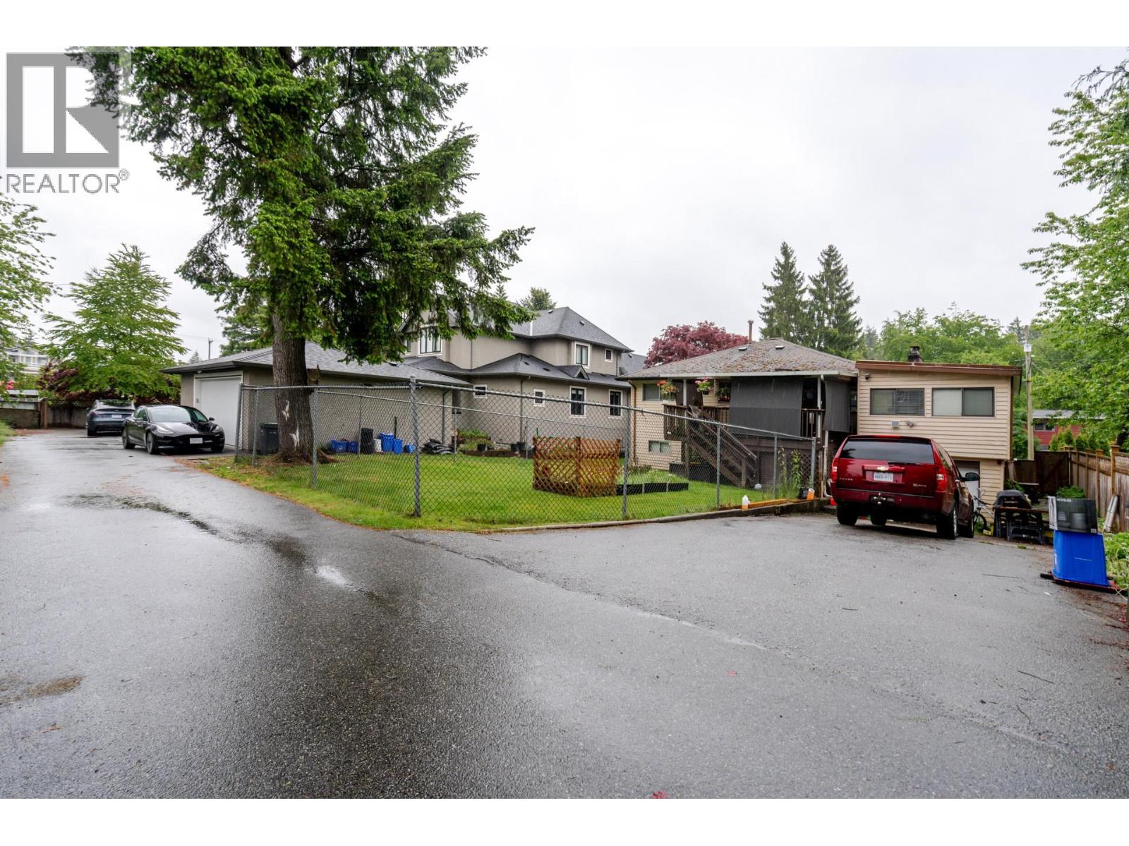 654 Linton Street, Coquitlam, British Columbia  V3J 6J9 - Photo 8 - R3060755