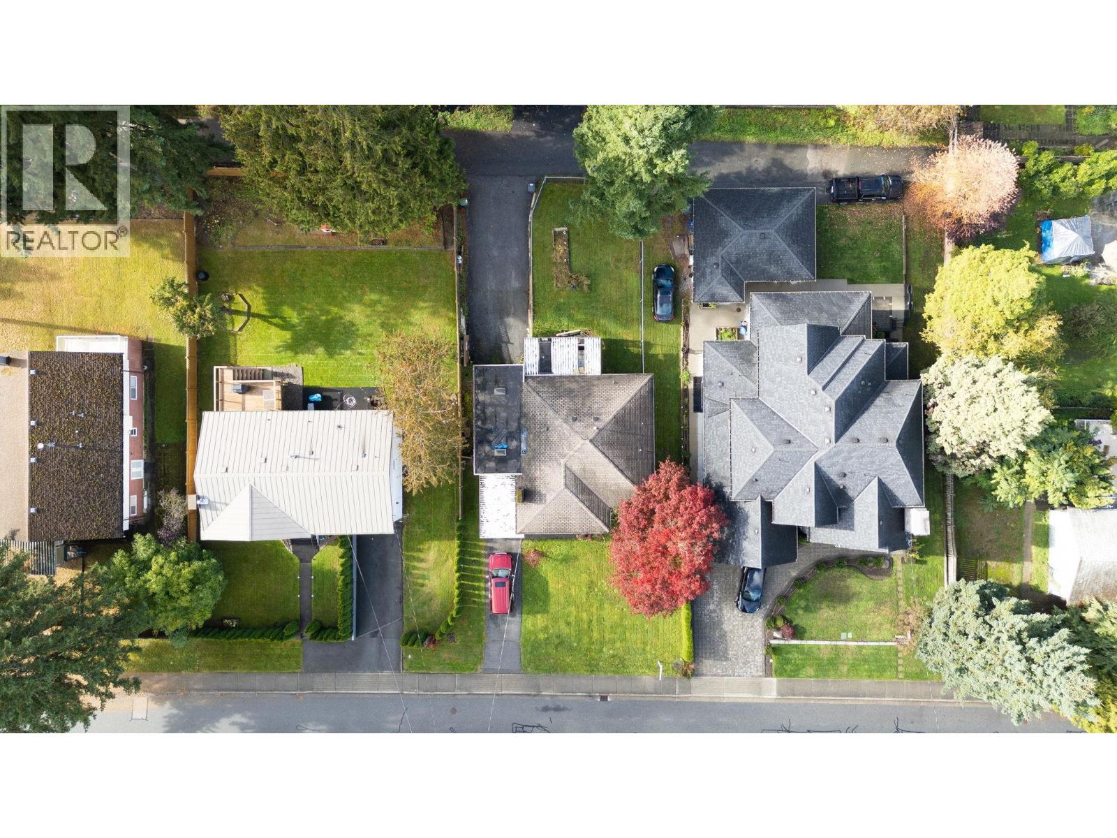 654 Linton Street, Coquitlam, British Columbia  V3J 6J9 - Photo 3 - R3060755