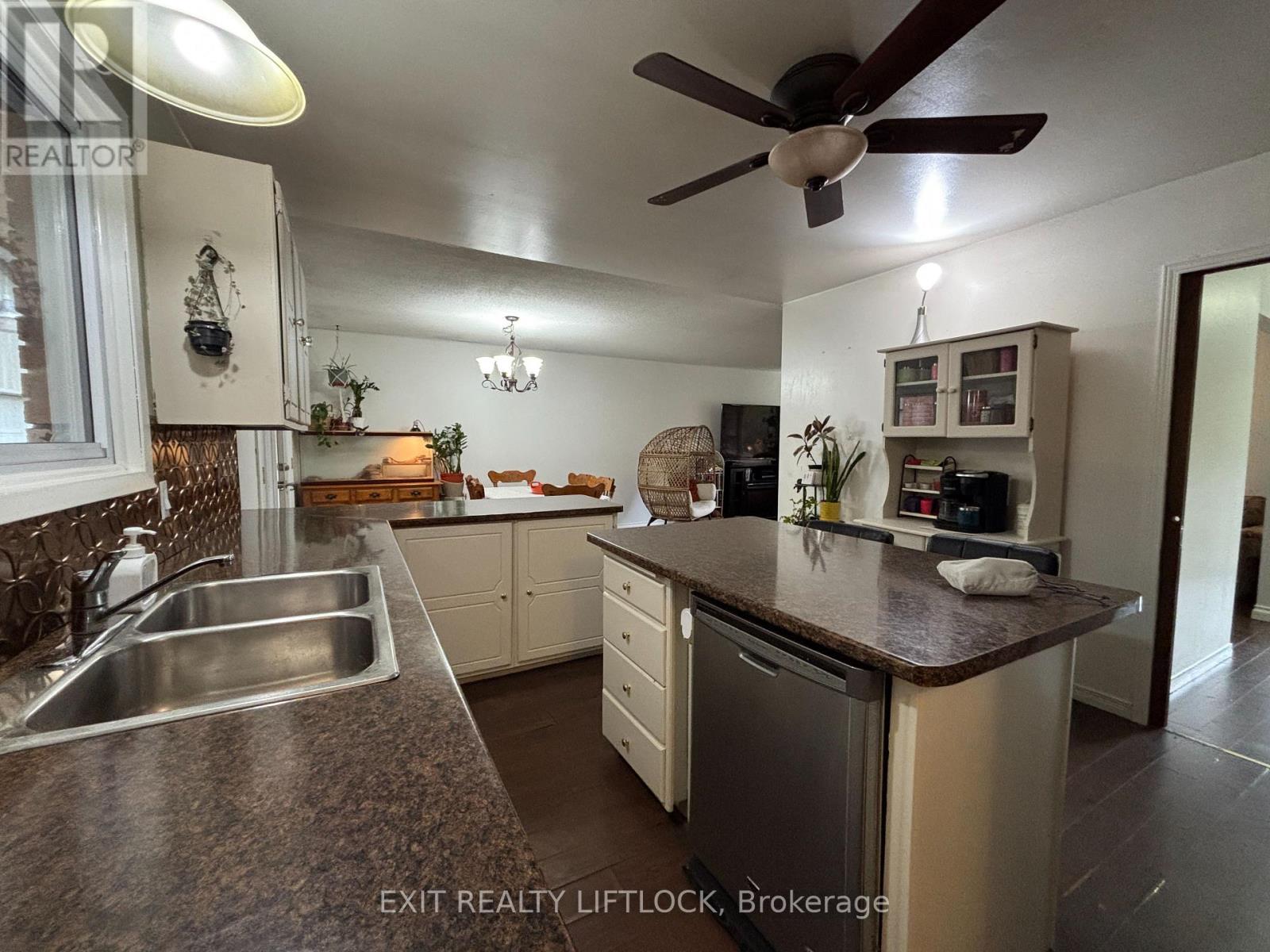 404 Belmont Concession 8, Havelock-Belmont-Methuen, Ontario  K0L 1Z0 - Photo 6 - X12475398