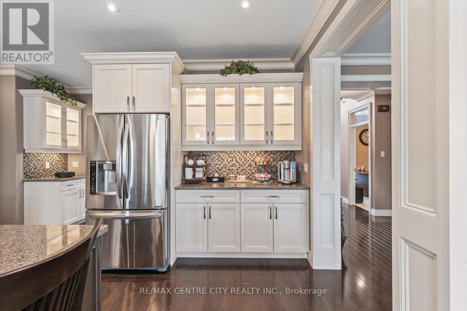 458 Eagletrace Drive, London North (North R), Ontario  N6G 0E7 - Photo 15 - X12475387