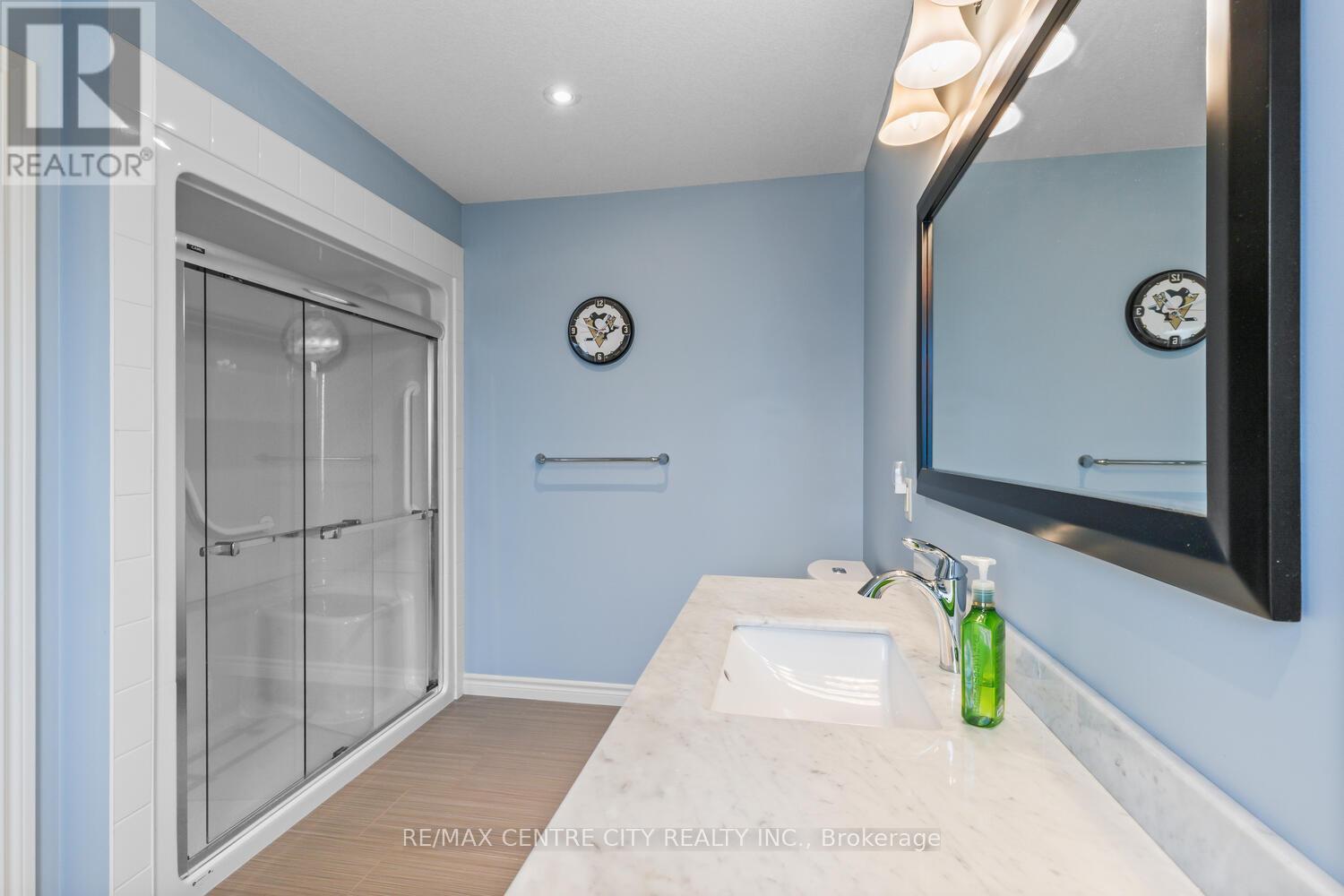 458 Eagletrace Drive, London North (North R), Ontario  N6G 0E7 - Photo 35 - X12475387