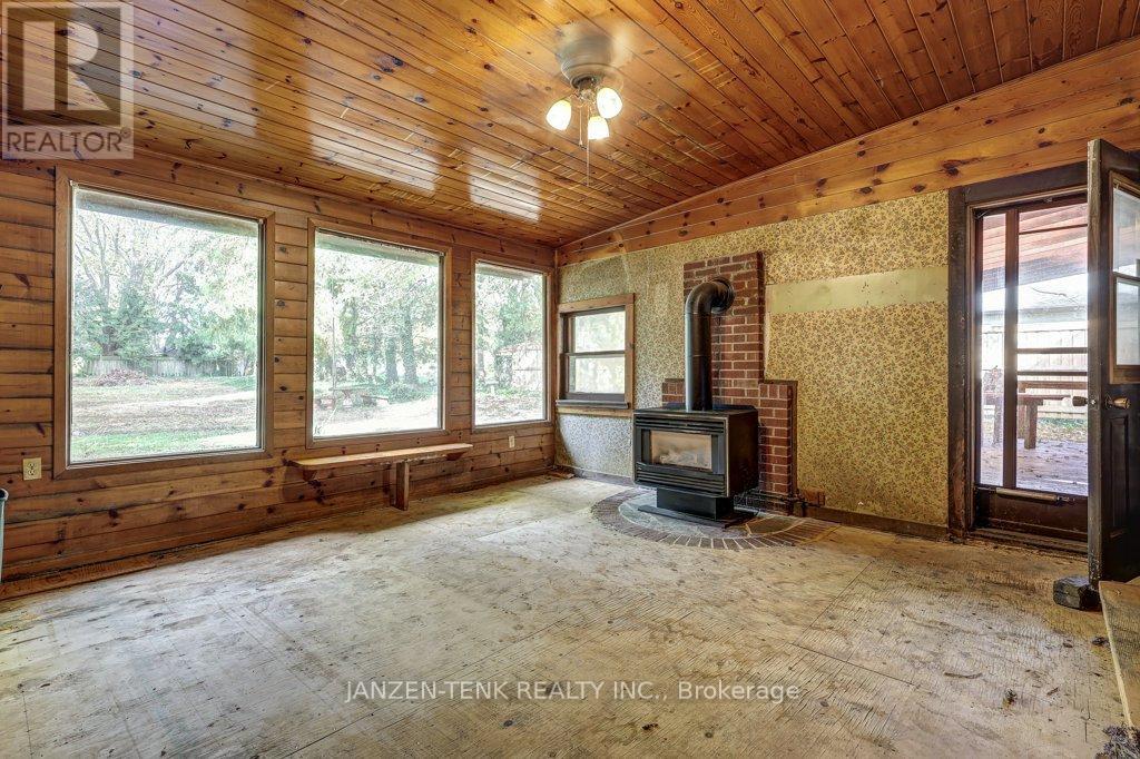 219 Centennial Avenue, Central Elgin, Ontario  N5R 5B4 - Photo 23 - X12475389