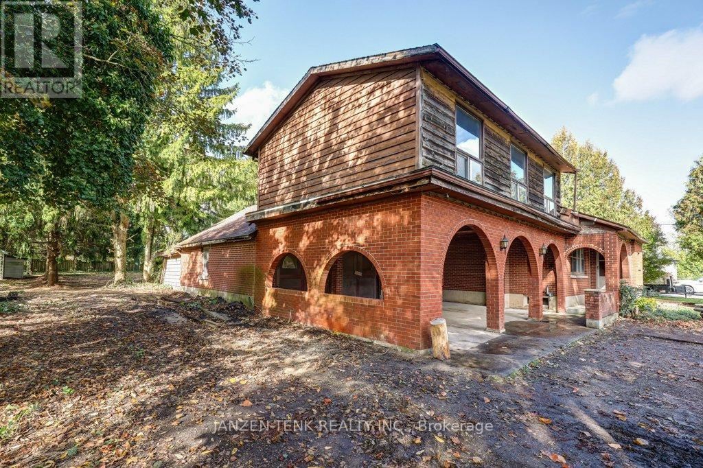 219 Centennial Avenue, Central Elgin, Ontario  N5R 5B4 - Photo 4 - X12475389