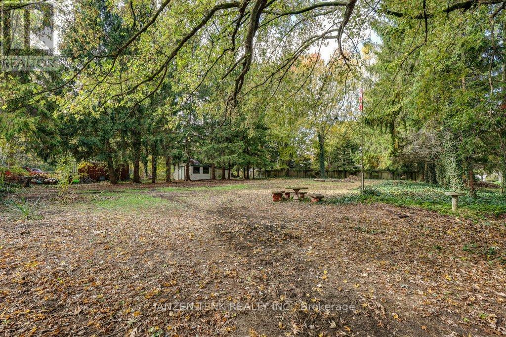 219 Centennial Avenue, Central Elgin, Ontario  N5R 5B4 - Photo 41 - X12475389