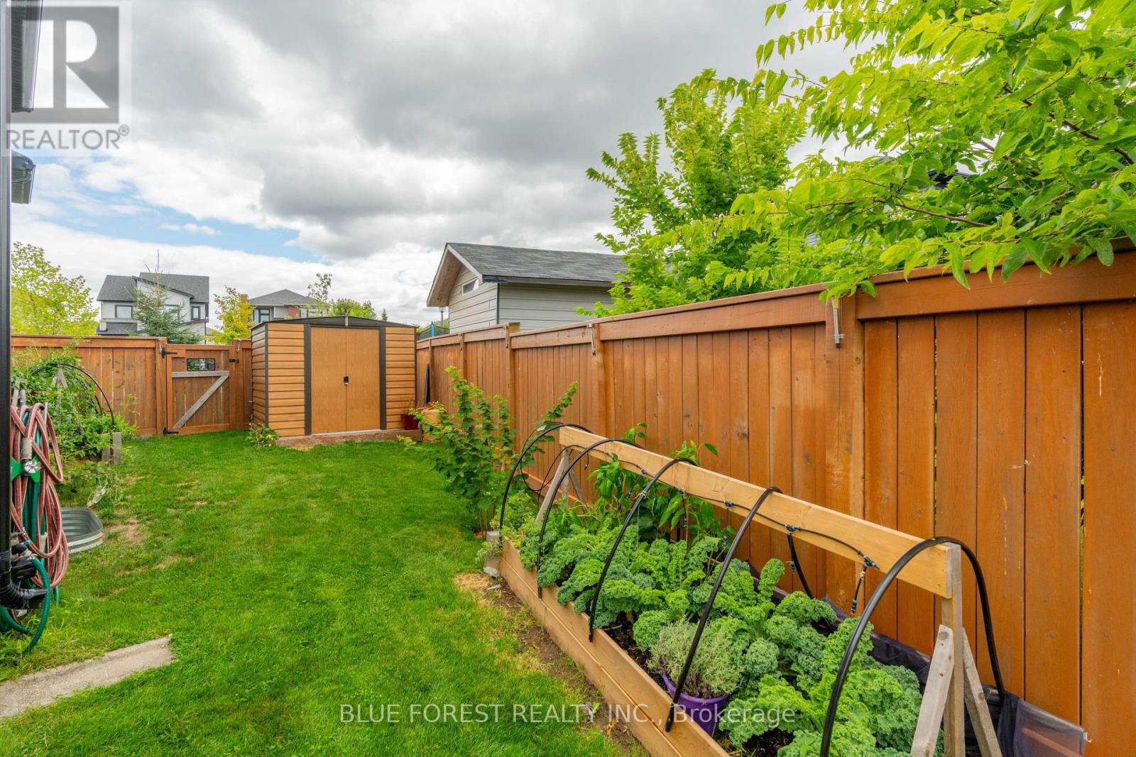 1819 Foxridge Crescent, London North, Ontario  N6G 5B4 - Photo 45 - X12475408