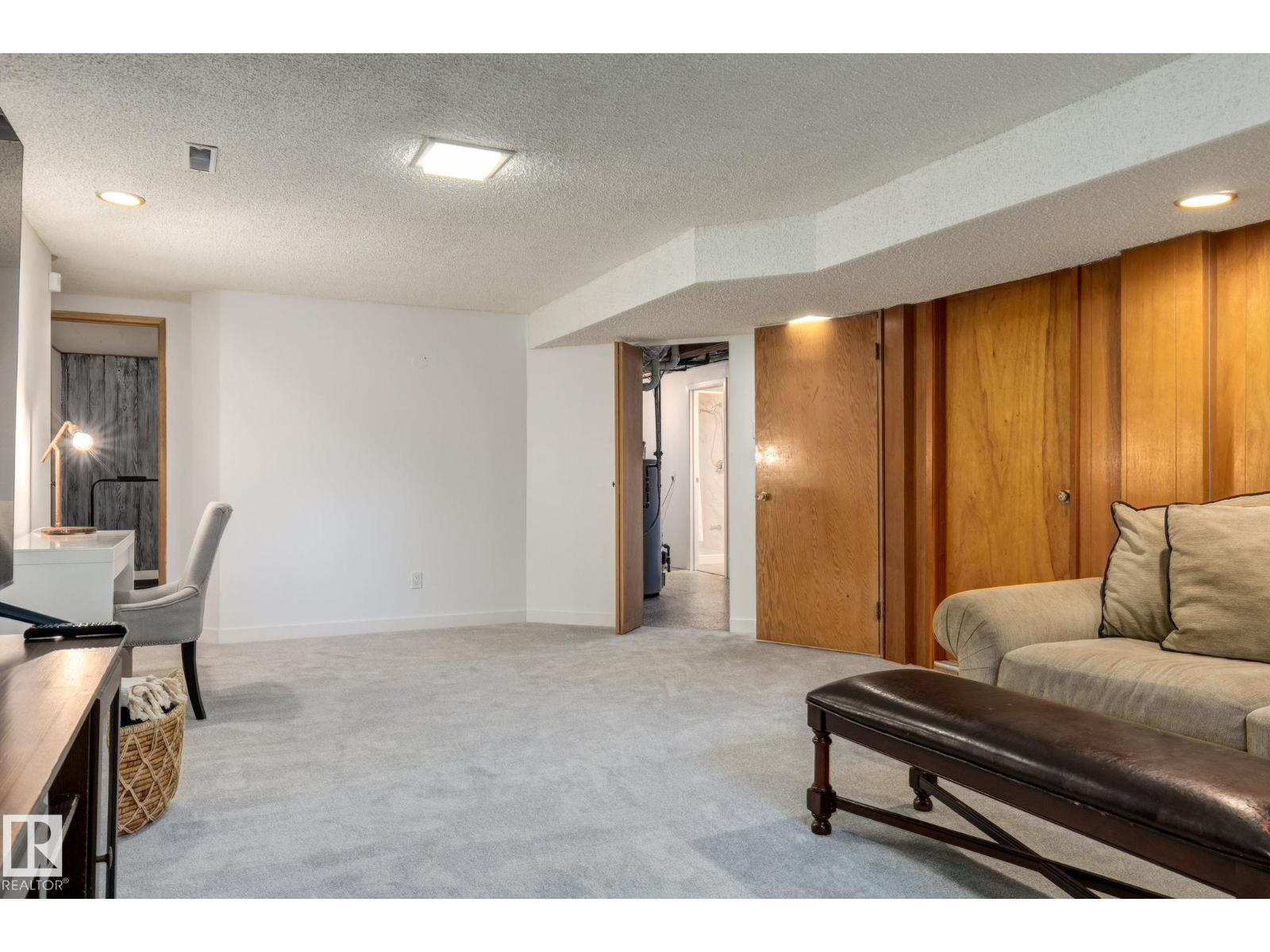 9324 161 St Nw, Edmonton, Alberta  T5R 2L4 - Photo 22 - E4463027