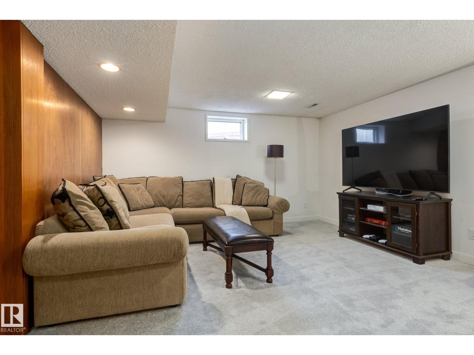 9324 161 St Nw, Edmonton, Alberta  T5R 2L4 - Photo 23 - E4463027