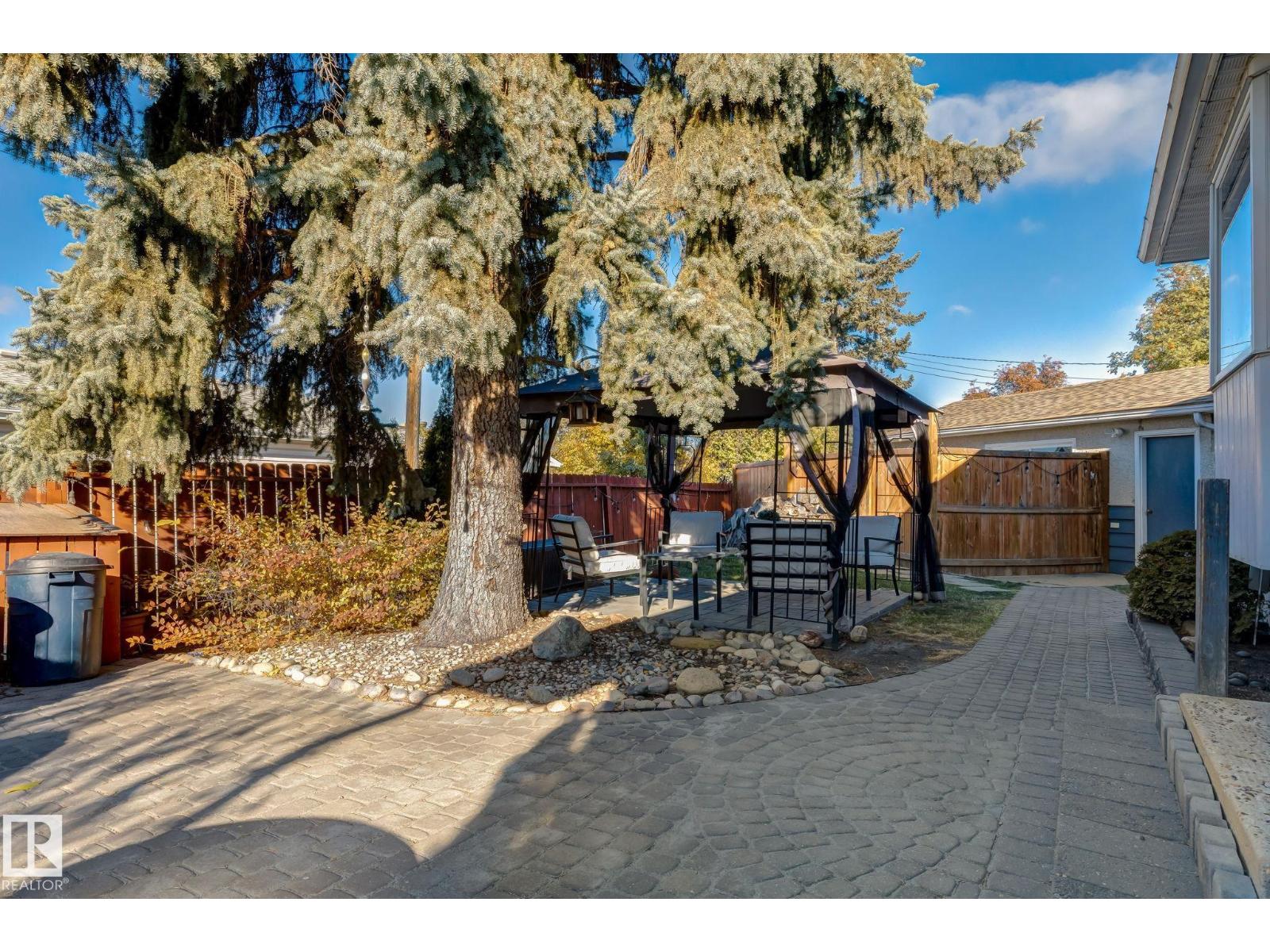 9324 161 St Nw, Edmonton, Alberta  T5R 2L4 - Photo 32 - E4463027