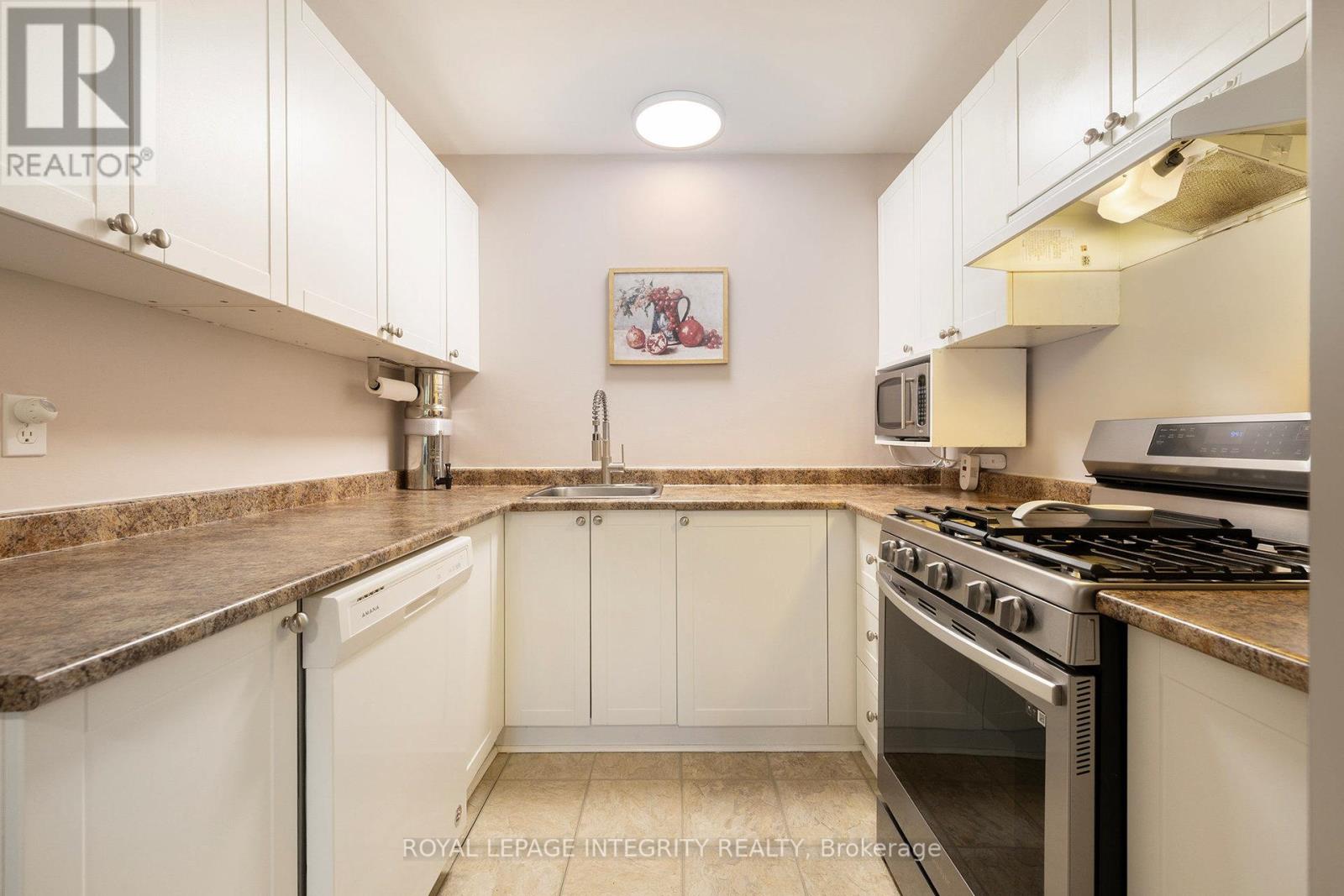 69 - 142 Salter Crescent, Ottawa, Ontario  K2K 1Y8 - Photo 15 - X12475407