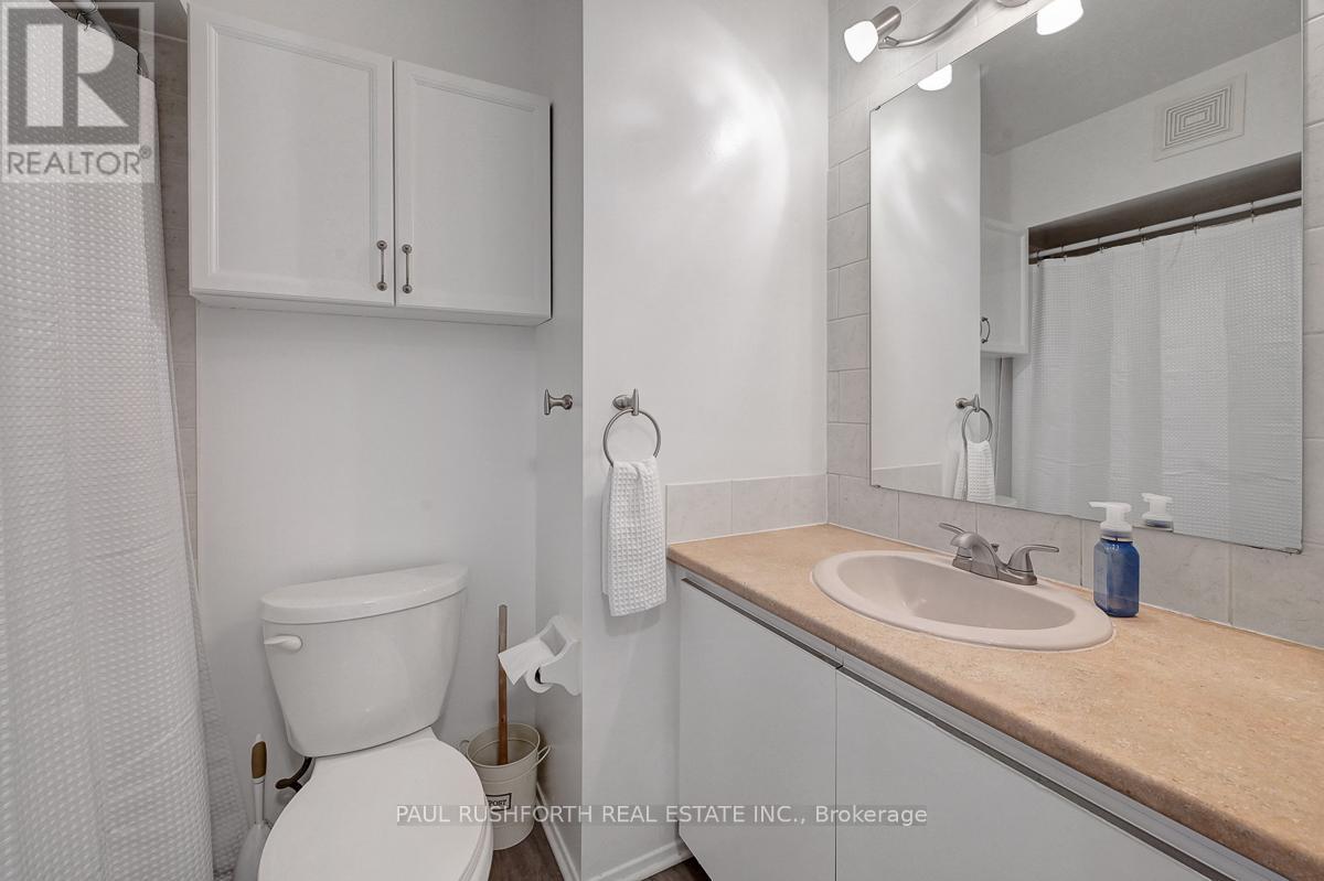 214 - 260 Brittany Drive, Ottawa, Ontario  K1K 4M2 - Photo 10 - X12475409