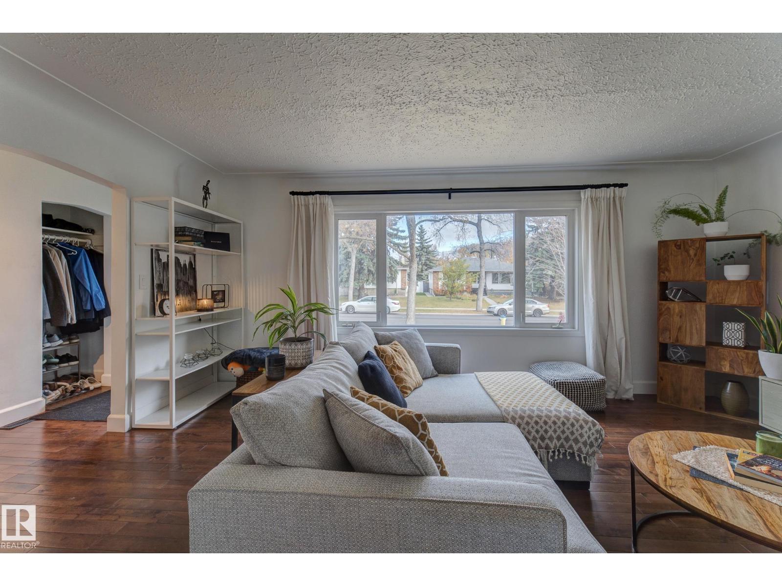 13315 110 Av Nw, Edmonton, Alberta  T5M 2M1 - Photo 4 - E4463028
