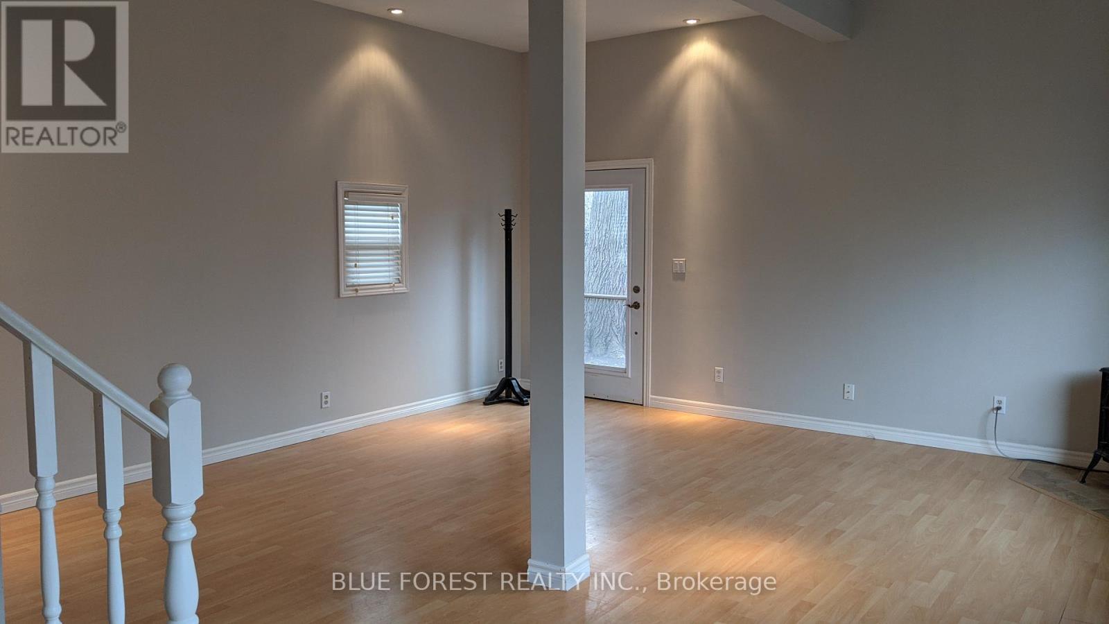 Main Floor - 35 Cliftonvale Avenue, London South, Ontario  N6J 1J5 - Photo 12 - X12475491