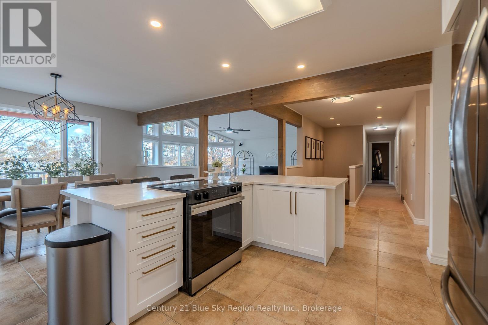 708 Anita Avenue, North Bay, Ontario  P1B 8G4 - Photo 11 - X12475463