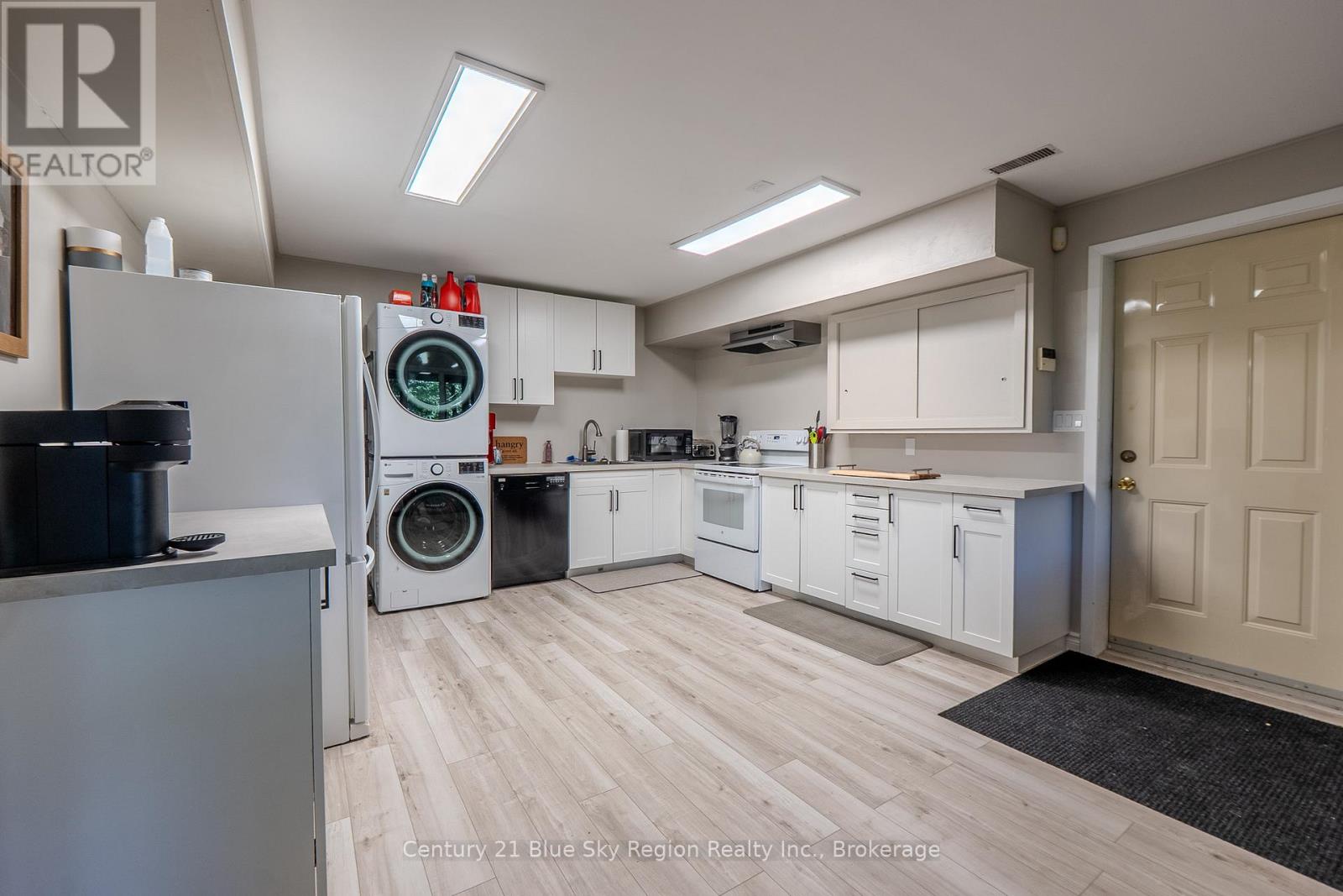 708 Anita Avenue, North Bay, Ontario  P1B 8G4 - Photo 38 - X12475463