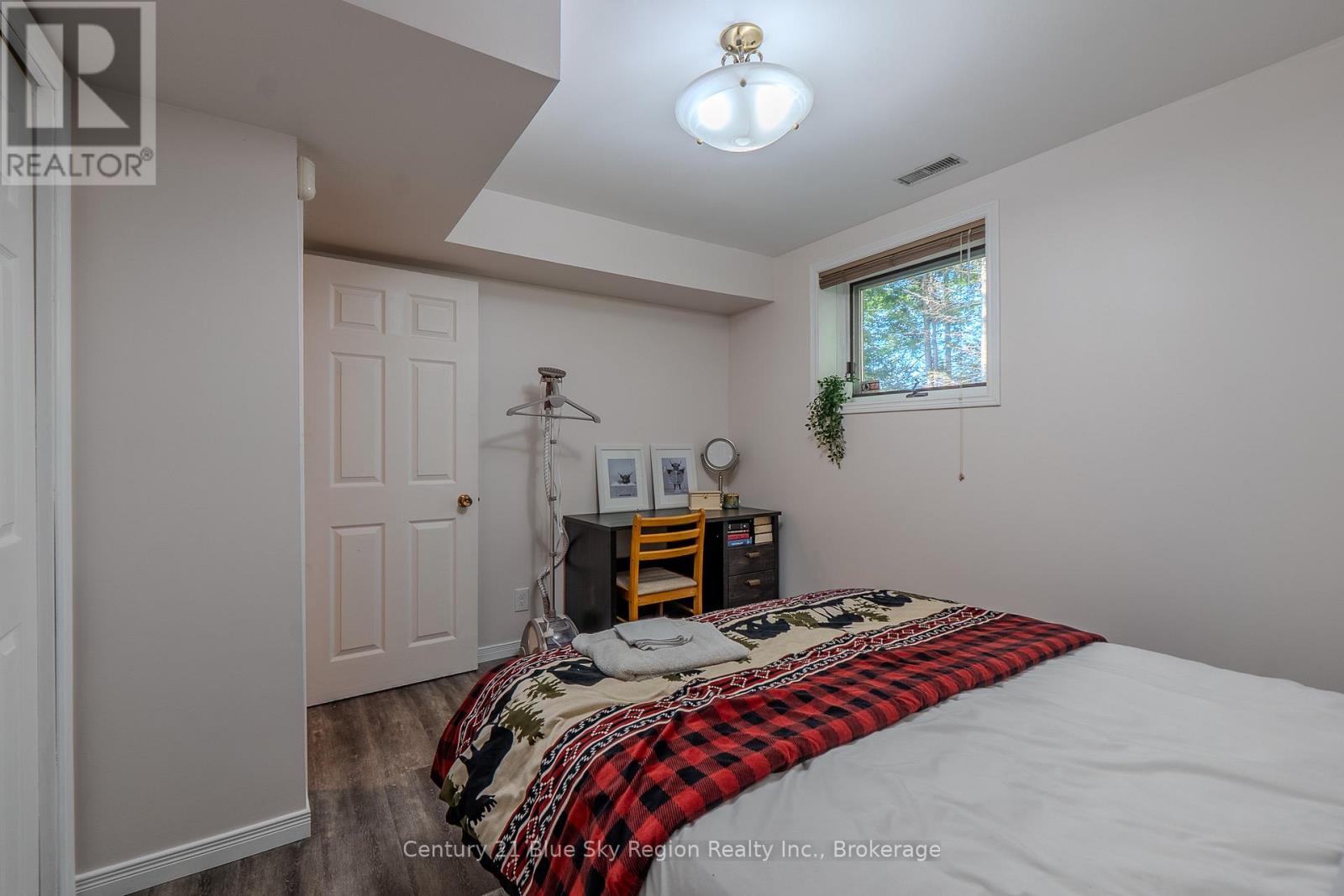 708 Anita Avenue, North Bay, Ontario  P1B 8G4 - Photo 41 - X12475463