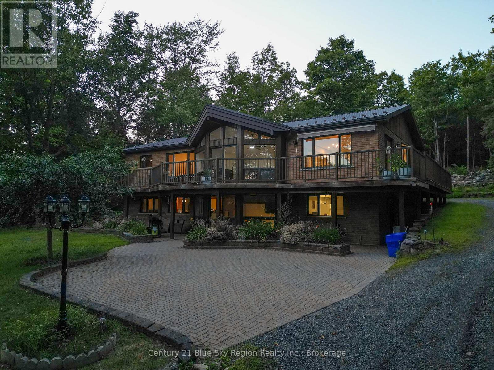 708 Anita Avenue, North Bay, Ontario  P1B 8G4 - Photo 7 - X12475463