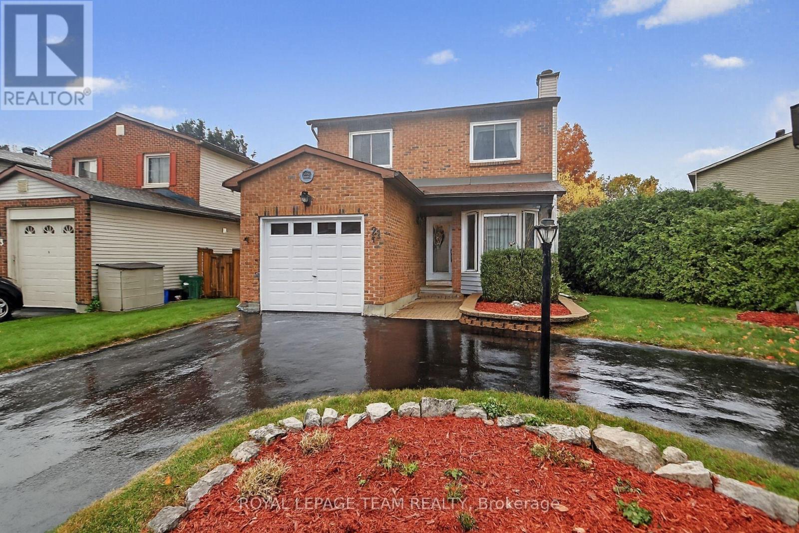 21 RAFTUS SQUARE, Ottawa, Ontario
