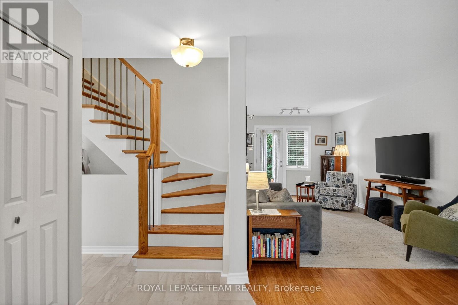 21 Raftus Square, Ottawa, Ontario  K2J 2K9 - Photo 5 - X12475448