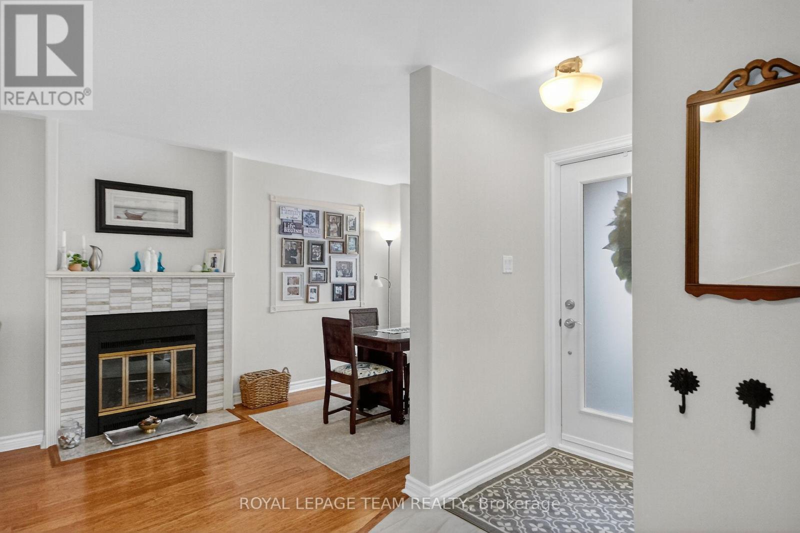 21 Raftus Square, Ottawa, Ontario  K2J 2K9 - Photo 6 - X12475448