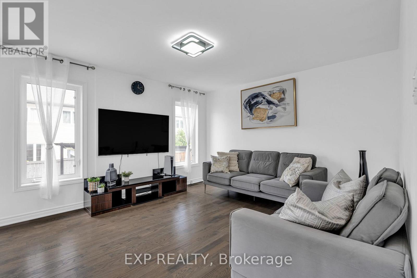 709 Maloja Way, Ottawa, Ontario  K2S 0N6 - Photo 15 - X12475465
