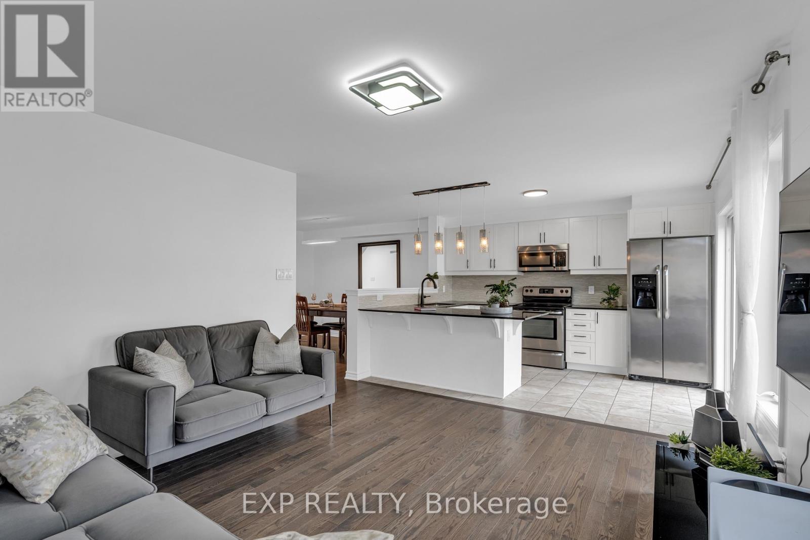 709 Maloja Way, Ottawa, Ontario  K2S 0N6 - Photo 16 - X12475465