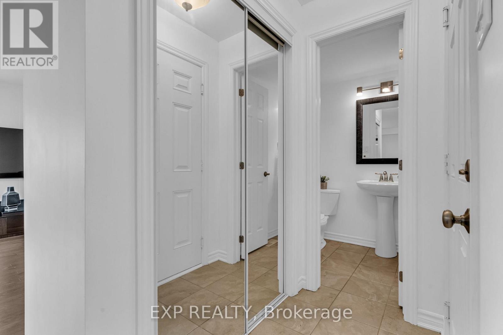 709 Maloja Way, Ottawa, Ontario  K2S 0N6 - Photo 2 - X12475465