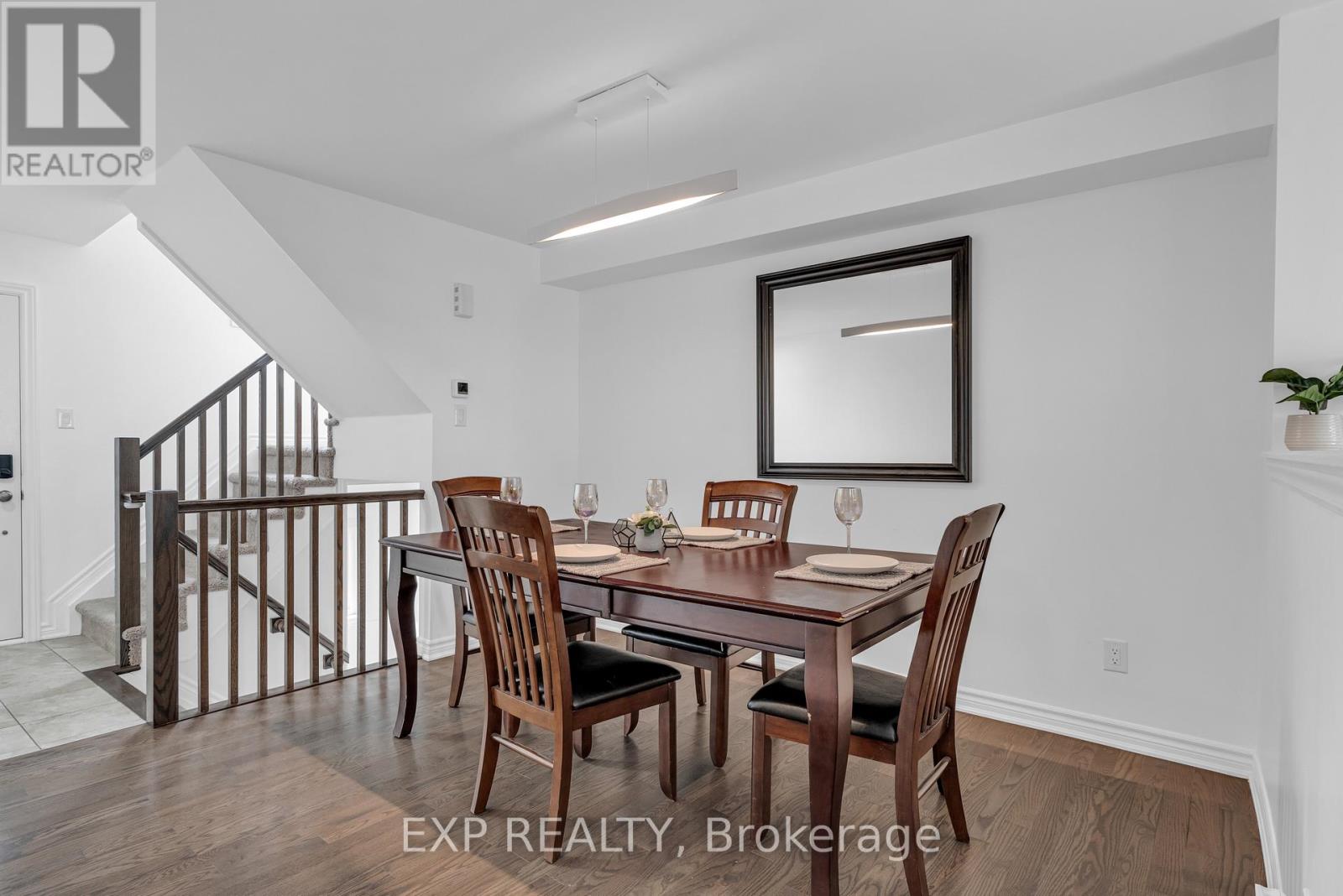 709 Maloja Way, Ottawa, Ontario  K2S 0N6 - Photo 7 - X12475465