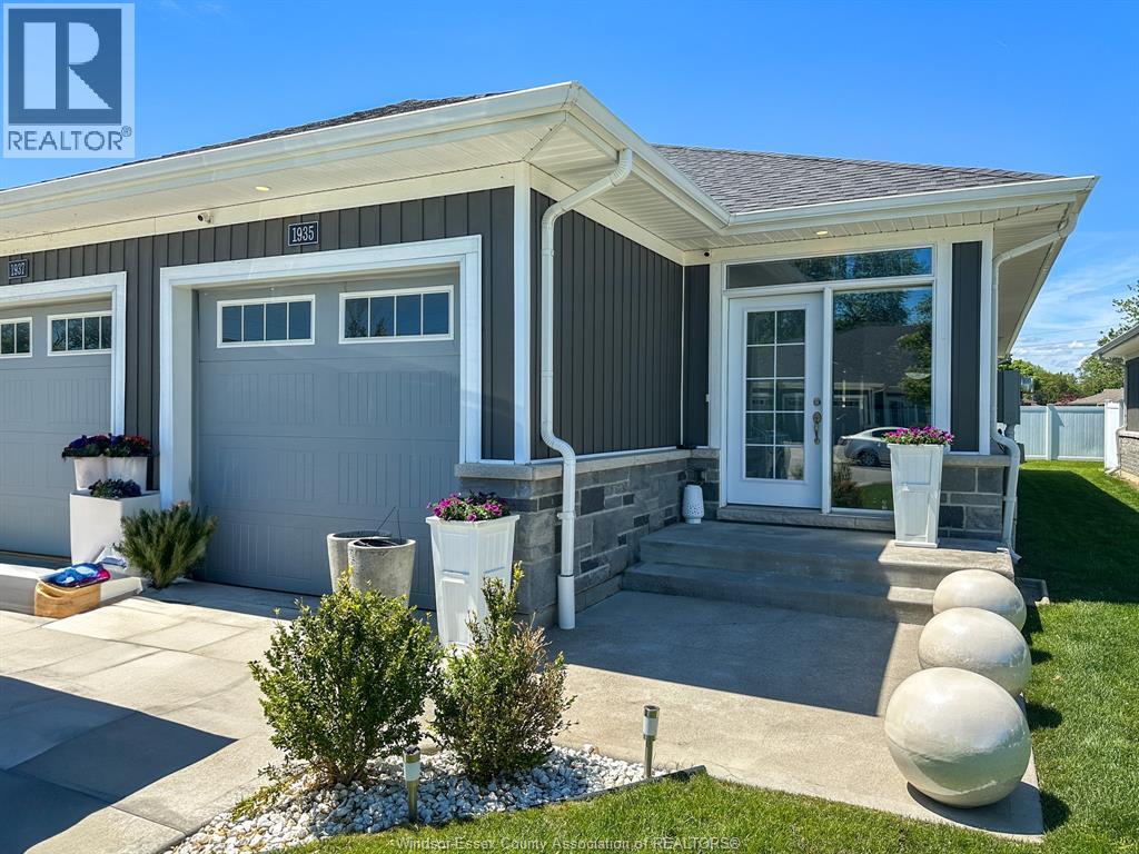 MLS# 25026686: 1935 ETHAN, Windsor, Canada
