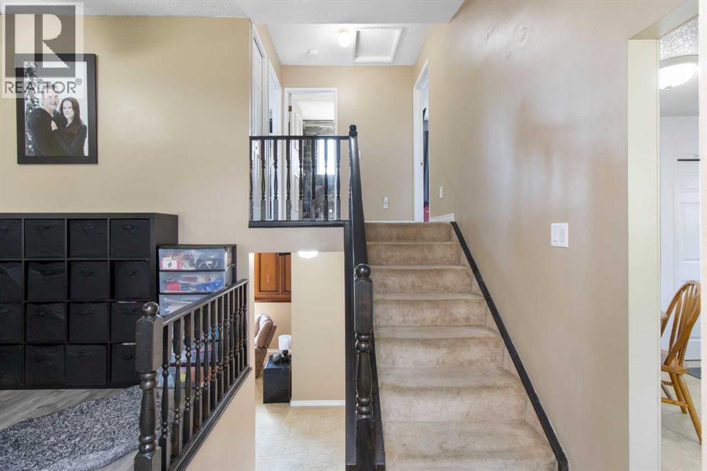 79 Templegreen Drive Ne, Calgary, Alberta  T1Y 4Z1 - Photo 7 - A2249633