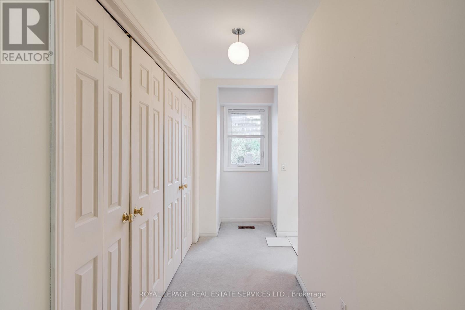 64 Arnold Avenue, Toronto, Ontario  M5A 3B2 - Photo 24 - C12474839