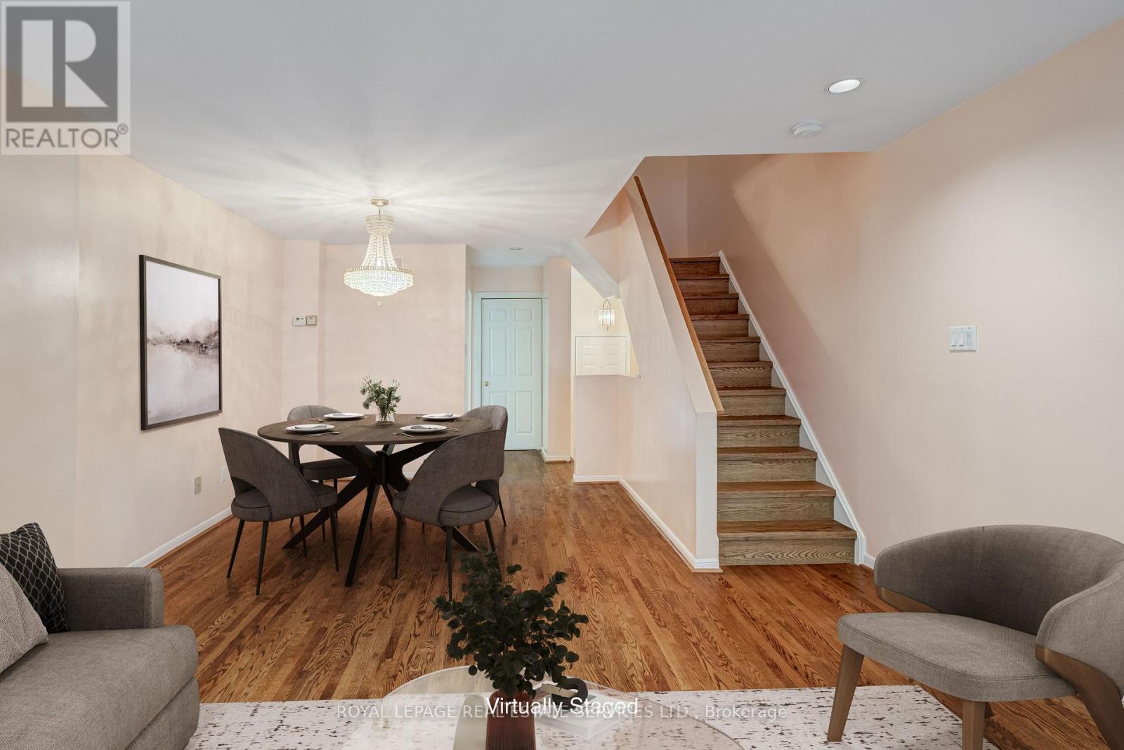 64 Arnold Avenue, Toronto, Ontario  M5A 3B2 - Photo 5 - C12474839